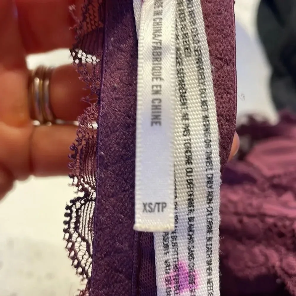 𝅺free People deep purple lace bralett